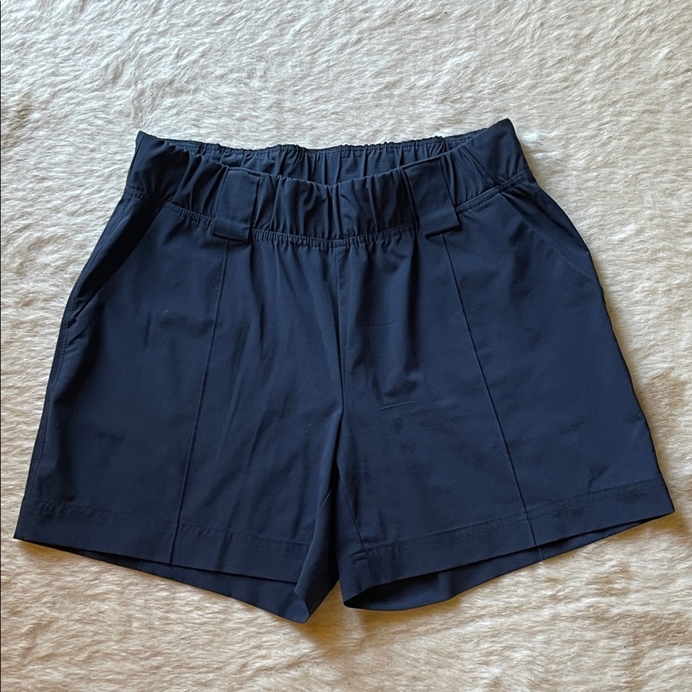 Athleta Women’s Elastic Waist Navy Shorts, 6